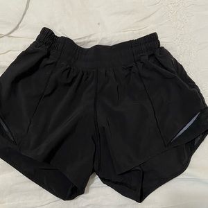 Lululemon Hotty Hot shorts